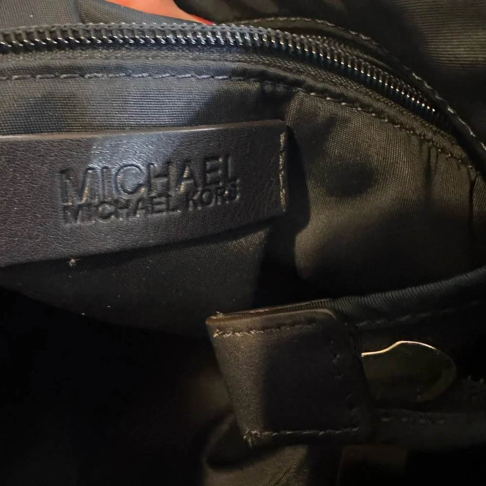 Michael Kors Morgan Messenger‎ Bag Nylon and Leather Trim Blue Crossbody Purse